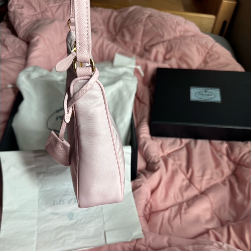 Prada Re-Edition 2005 Re-Nylon and Saffiano mini bag - Picture 4 of 10